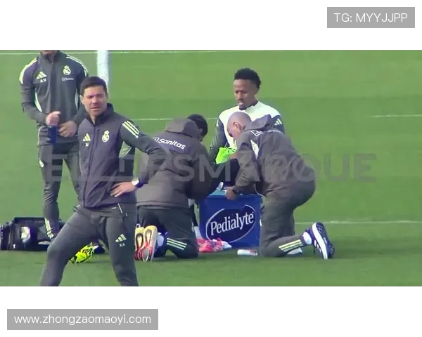 阿隆索谈弗拉霍维奇单刀祈愿米利唐不被罚下并赞裤袜稳固防线作用